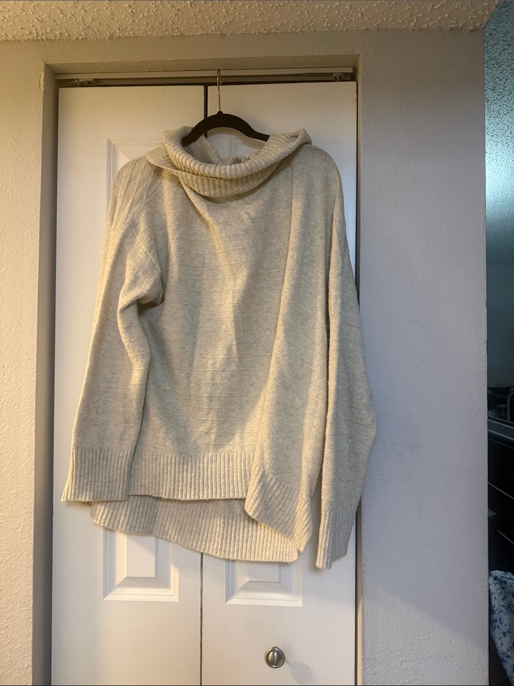 Old Navy Cream Cowlneck Sweater - Soft Draped Pullover